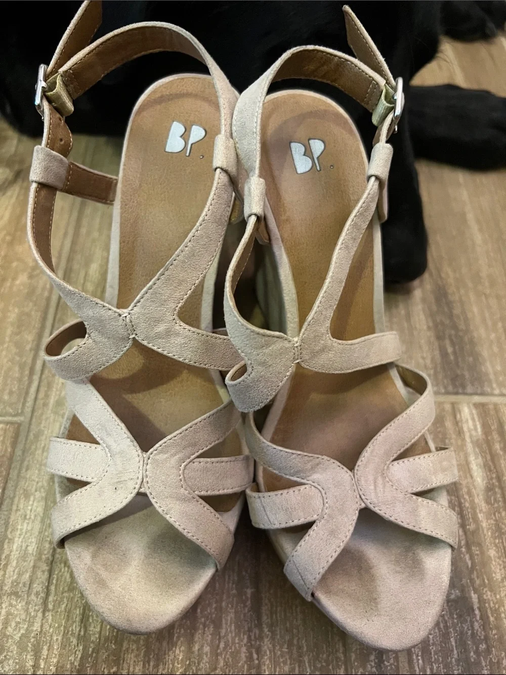 Lot of 2 pairs 7.5 women’s wedges brown nude Vicki-Vicki BP